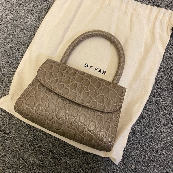 by far mini cross bag - Picture 2 of 4